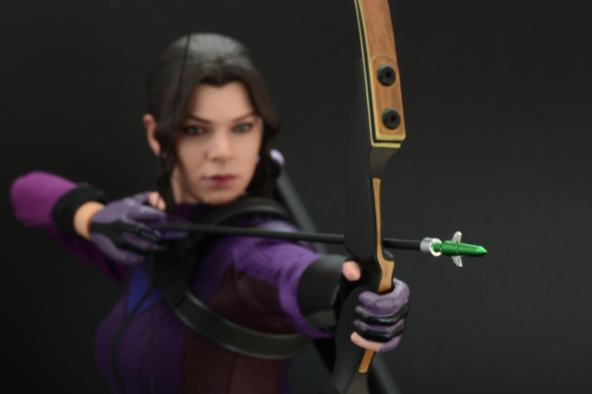 矢尻のアップ。どんな効果があるのか想像するのも「ケイト・ビショップ」ならではの楽しいところだ