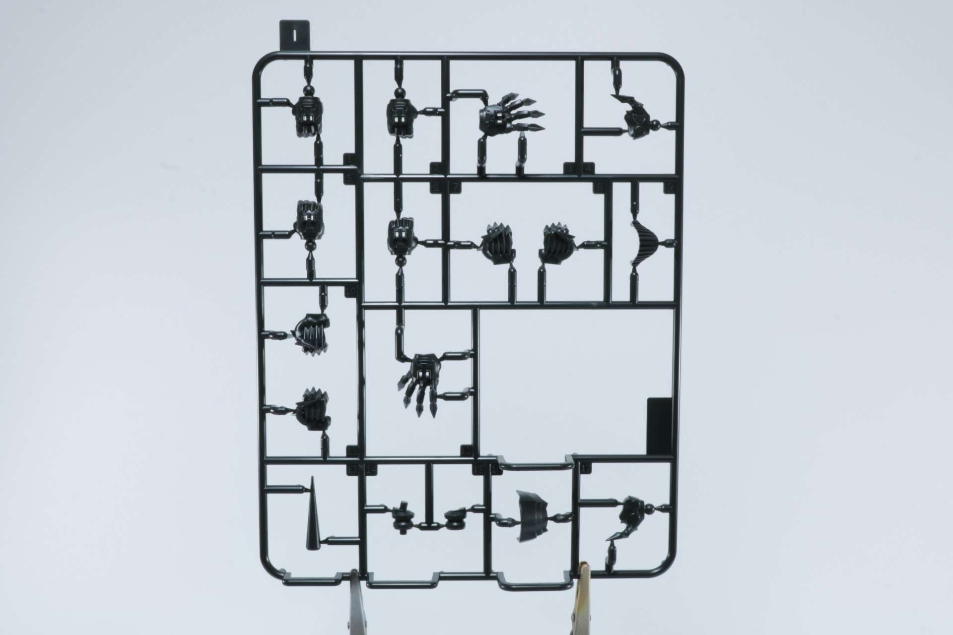 塗装済みのフェイスパーツ