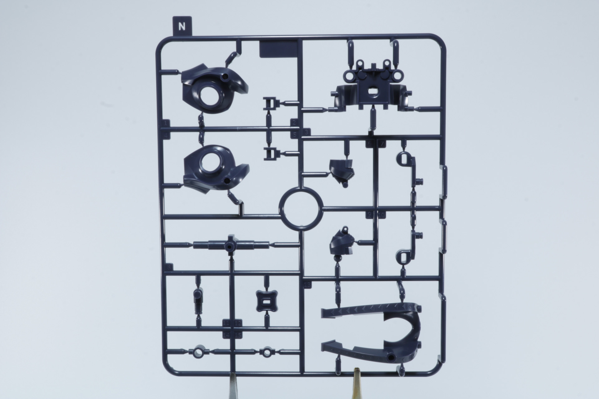 塗装済みのフェイスパーツ