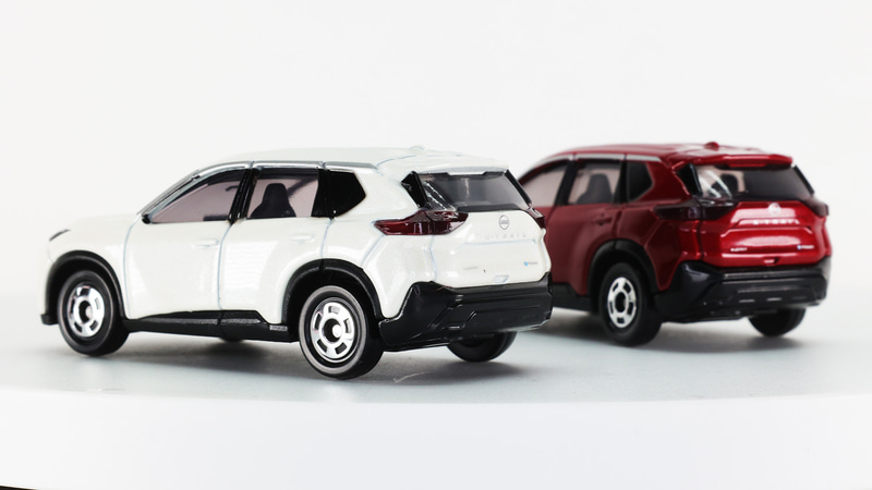 タイヤを覆うタイヤハウスと黒いフェンダー部がさらに力強さを演出しています