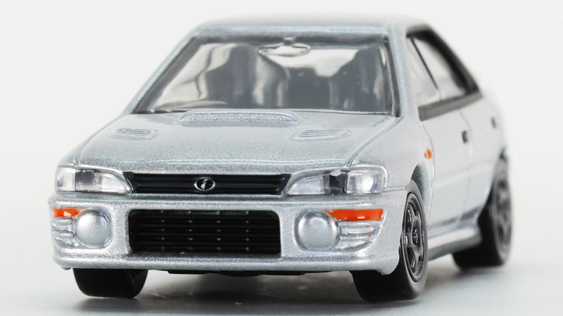 ヘッドライトをクリアーパーツで再現