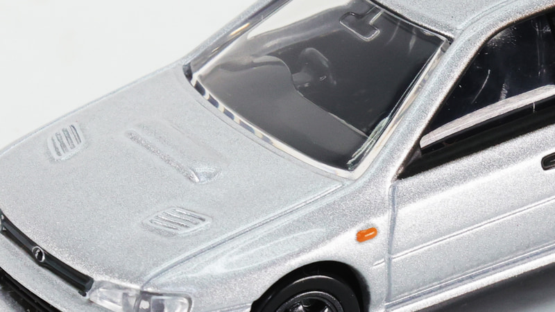 運転席側のメーターフードとステアリングも雰囲気ばっちりに再現しています