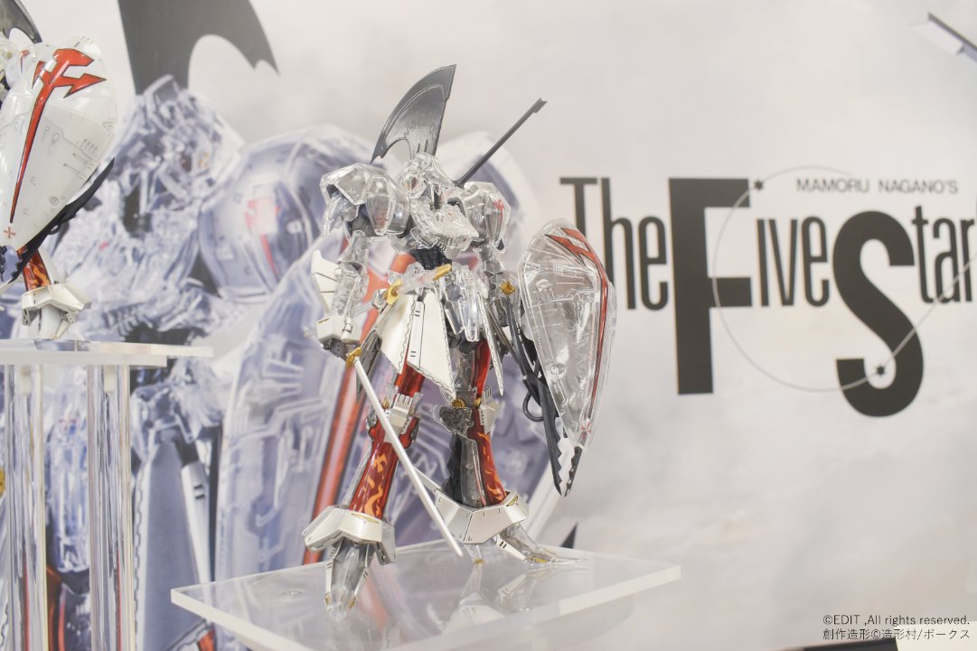 イベント同日より予約受付が開始するIMS 1/144 「L.E.D.ミラージュV3 軽装仕様」（限定版）を店頭展示！ 1/144サイズとは思えない驚異の内部構造を完成後もじっくりと堪能できるクリア版を間近で見ることができる