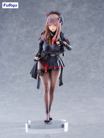 勝利の女神:NIKKE」より、可憐で豊満な「エマ 1/7スケールフィギュア