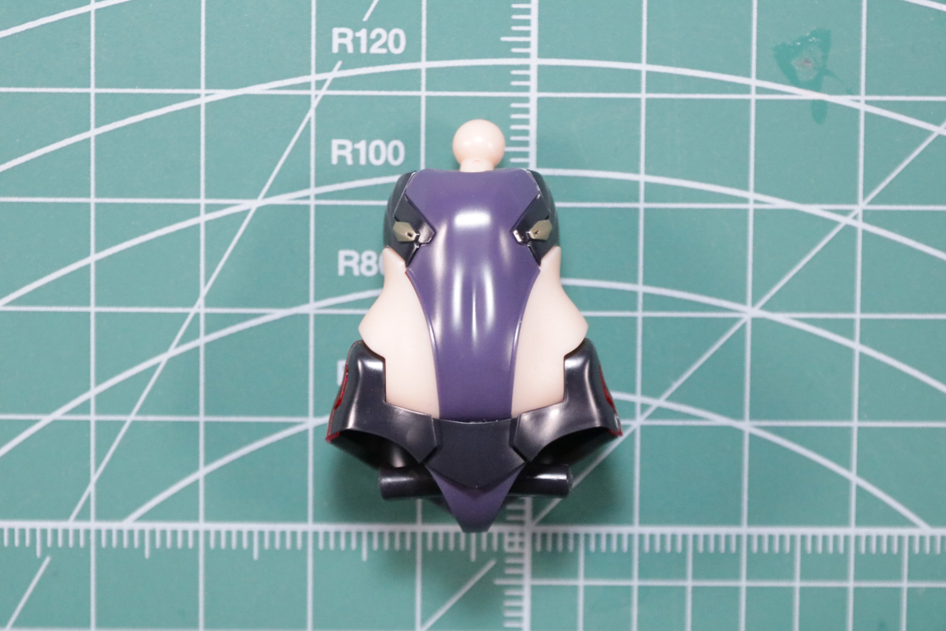 レオタードのデザインや細かな色分けもしっかり表現されている