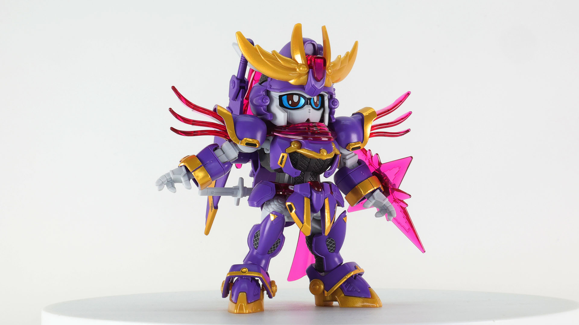 こちらはCSスタイル。手足が伸び、それぞれに関節が追加されます