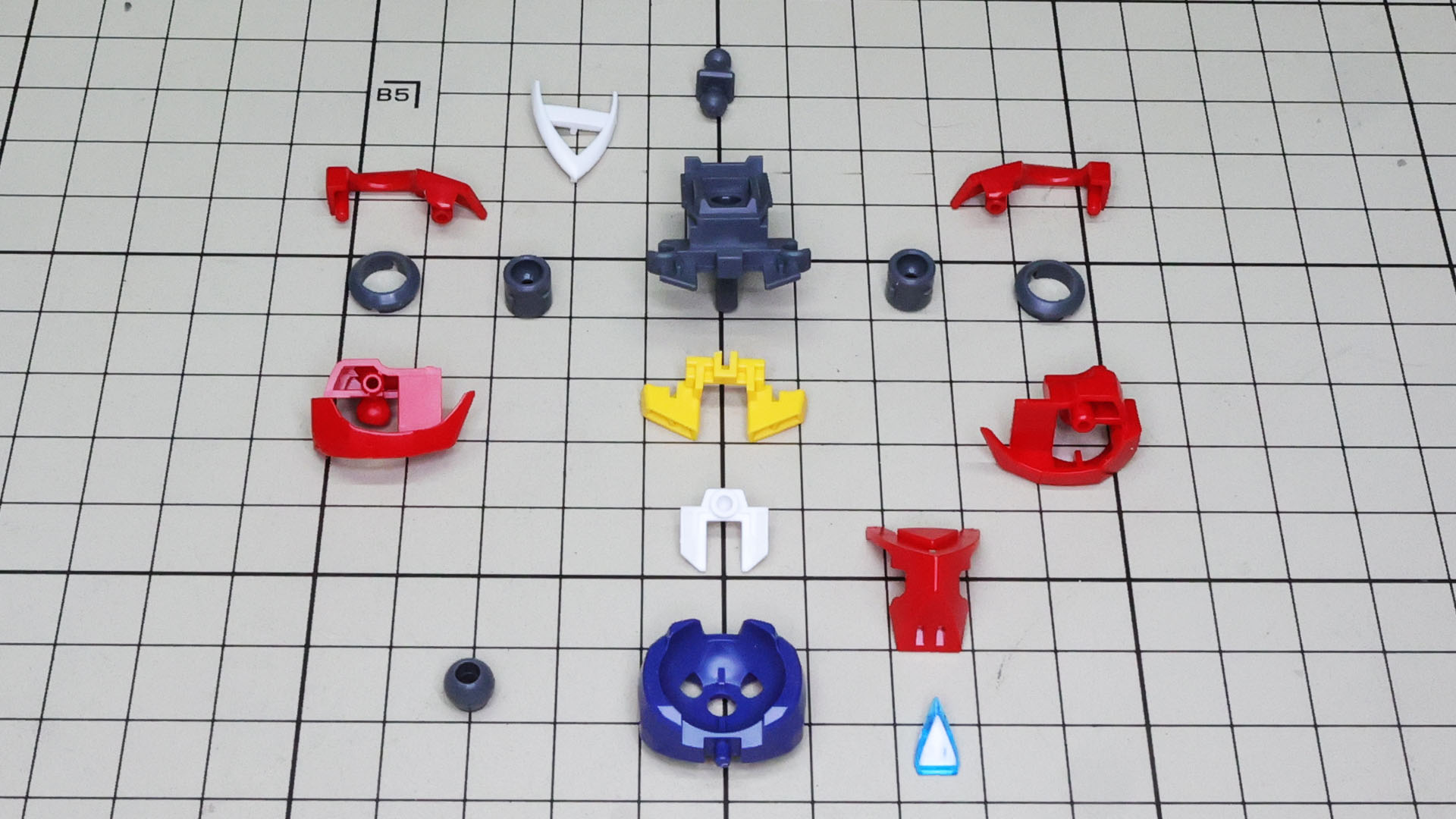 カミキバーニングガンダムベースでカラフルで高い可動性能を持っています