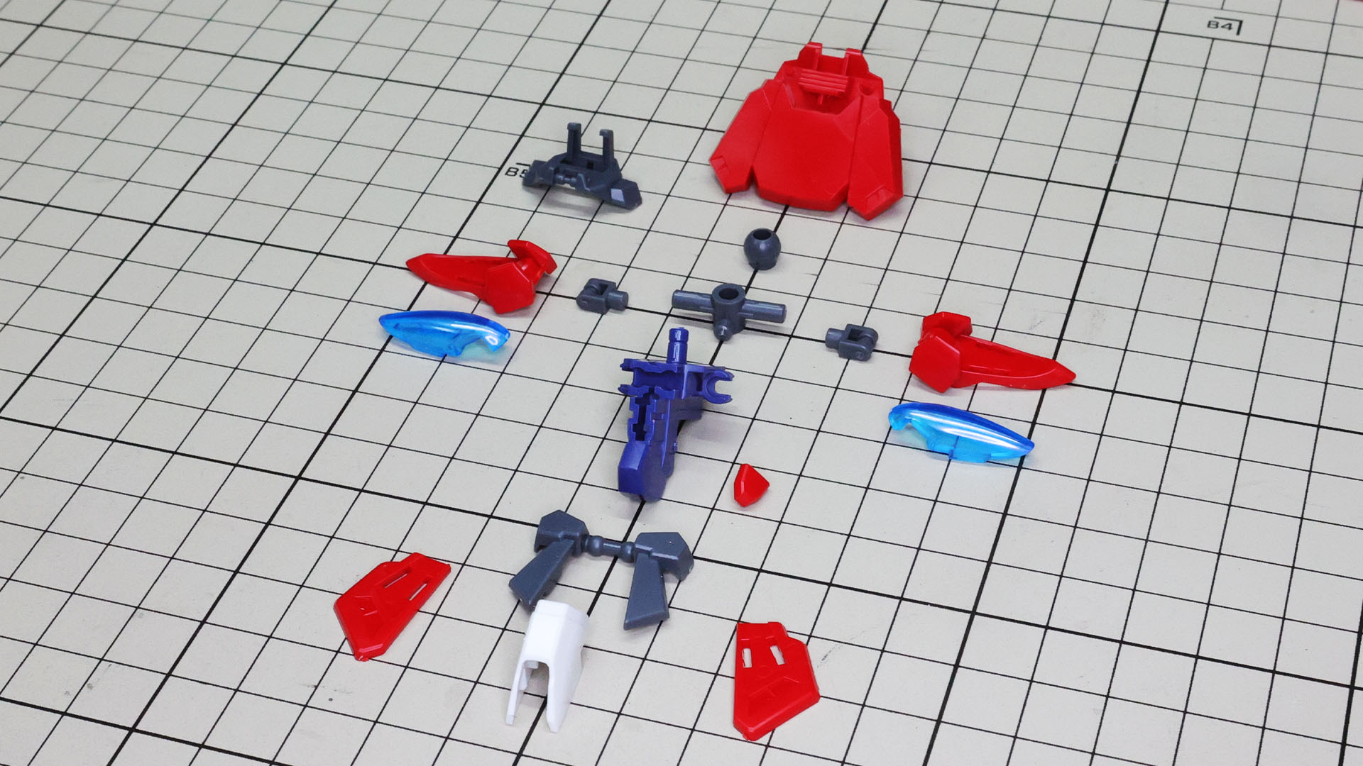 細かくパーツ分けされていて出来上がりが楽しみな構成です