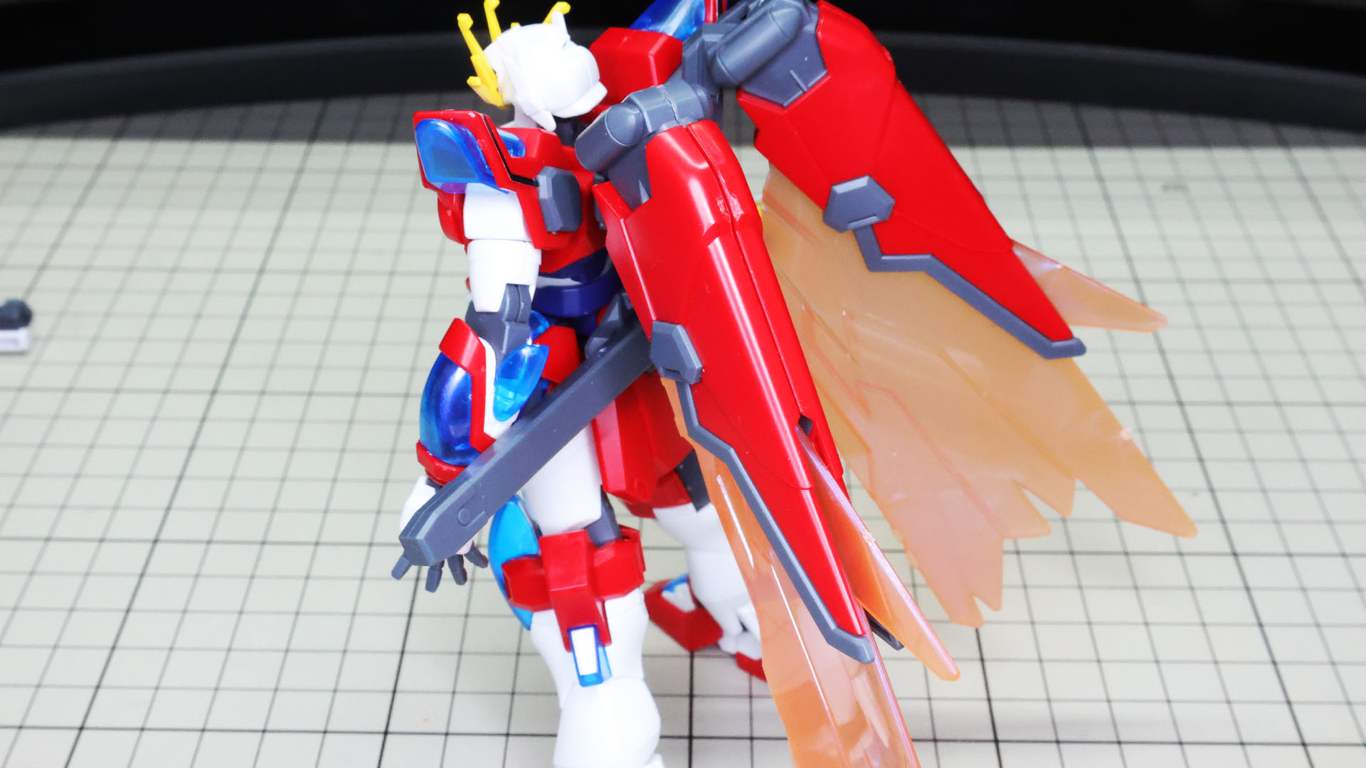 全4枚のマントとすることで「ウイングバーニング威の形」となります