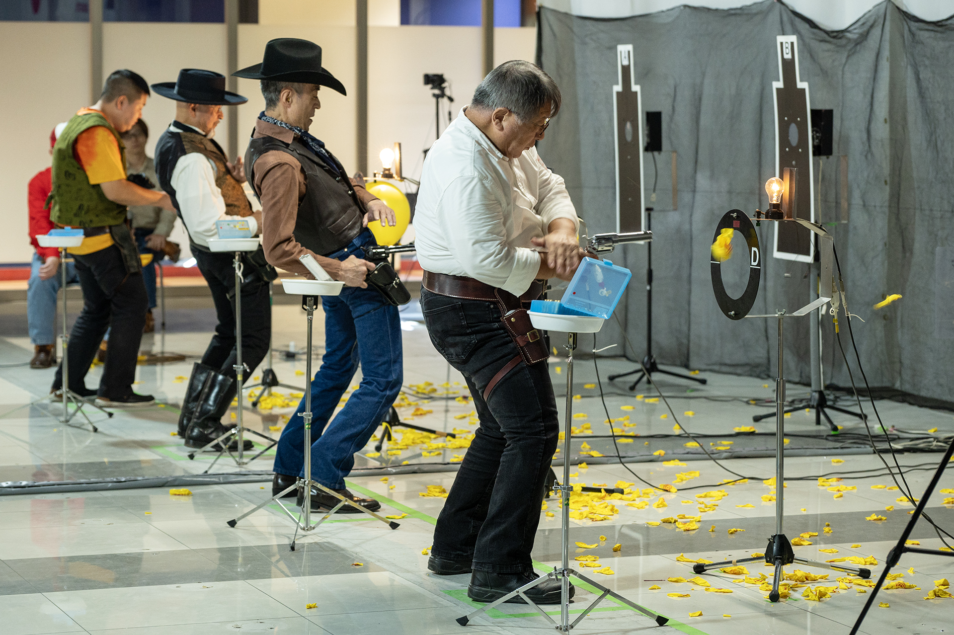 あっという間に結果が出る。ベテランでもつい力が入ってうまくいかないこともある。緊張の一瞬だ