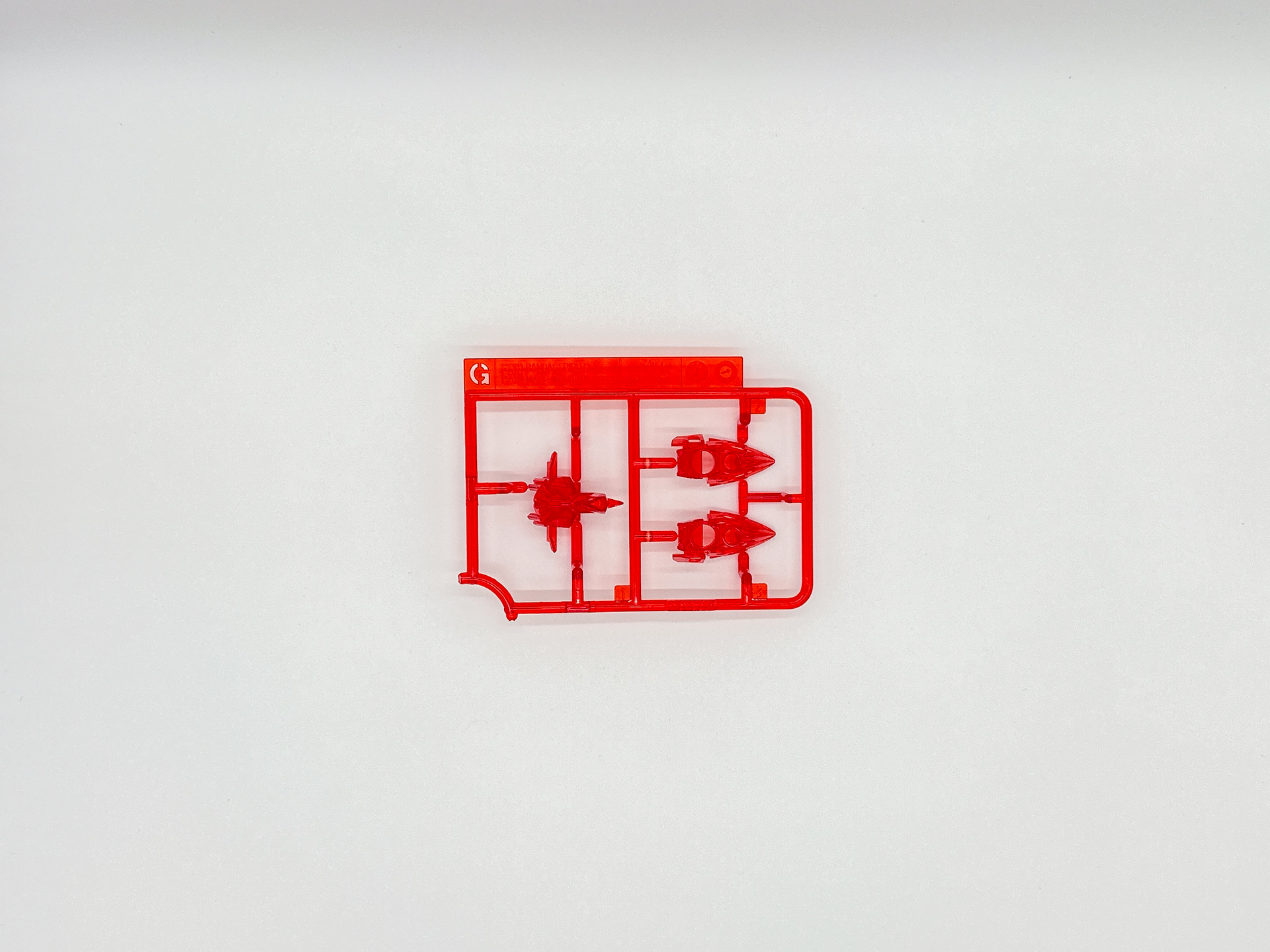 「悟空インパルスガンダム」を構成するランナー。BランナーとFランナー、シールは「三蔵ストライクフリーダムガンダム」と共有となっています。