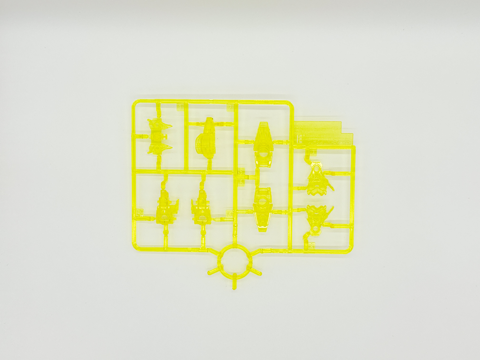 「三蔵ストライクフリーダムガンダム」を構成するランナー。Cランナー、Hランナーは「SDW HEROES 窮奇ストライクフリーダムガンダム」から、DランナーとEランナーは「SD 三国創傑伝 諸葛亮フリーダムガンダム」からの流用となっています。