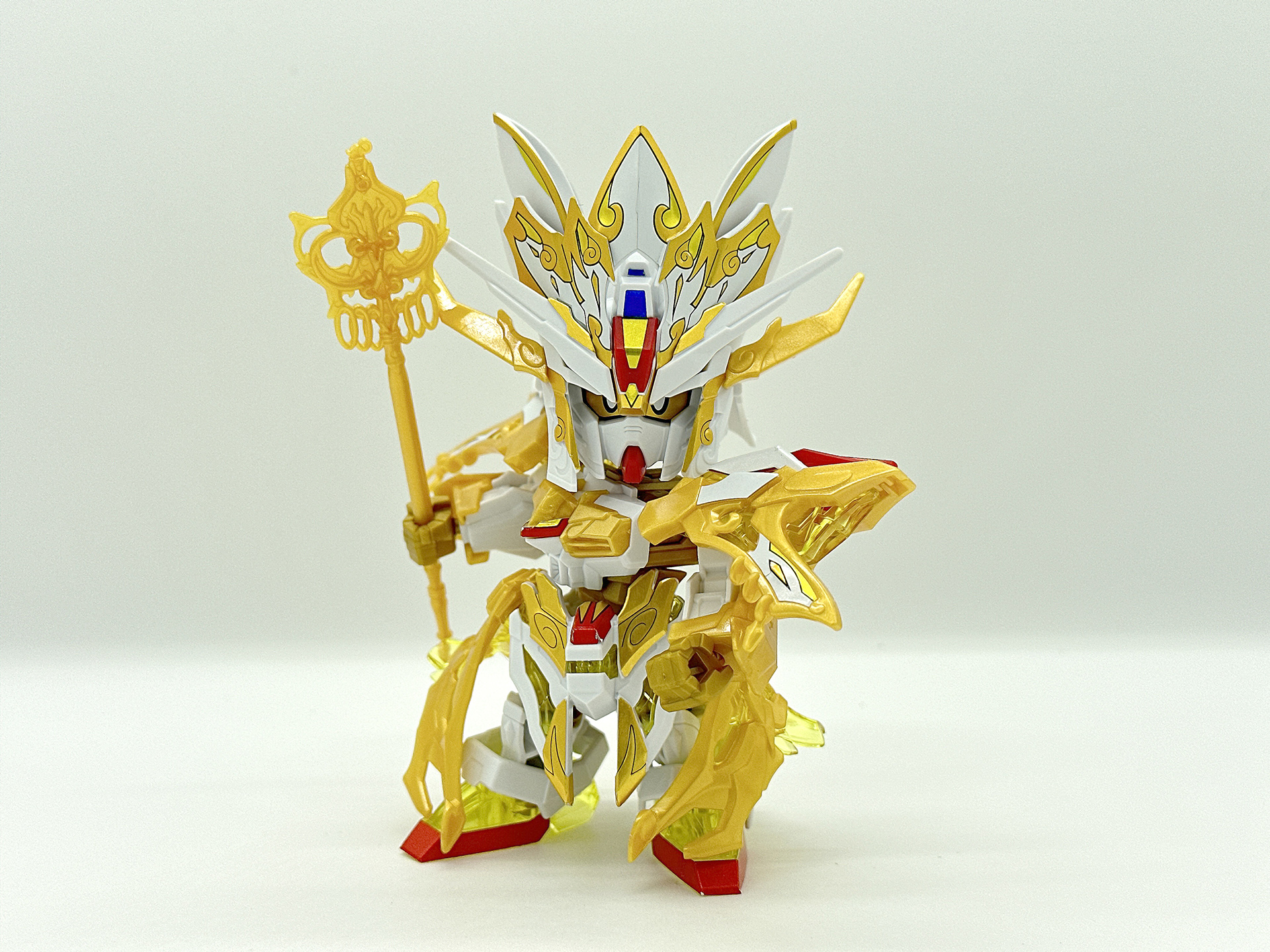 ポージングさせてみました。悟空インパルスガンダムと比較して関節が多いのでポーズが取りやすく感じます。