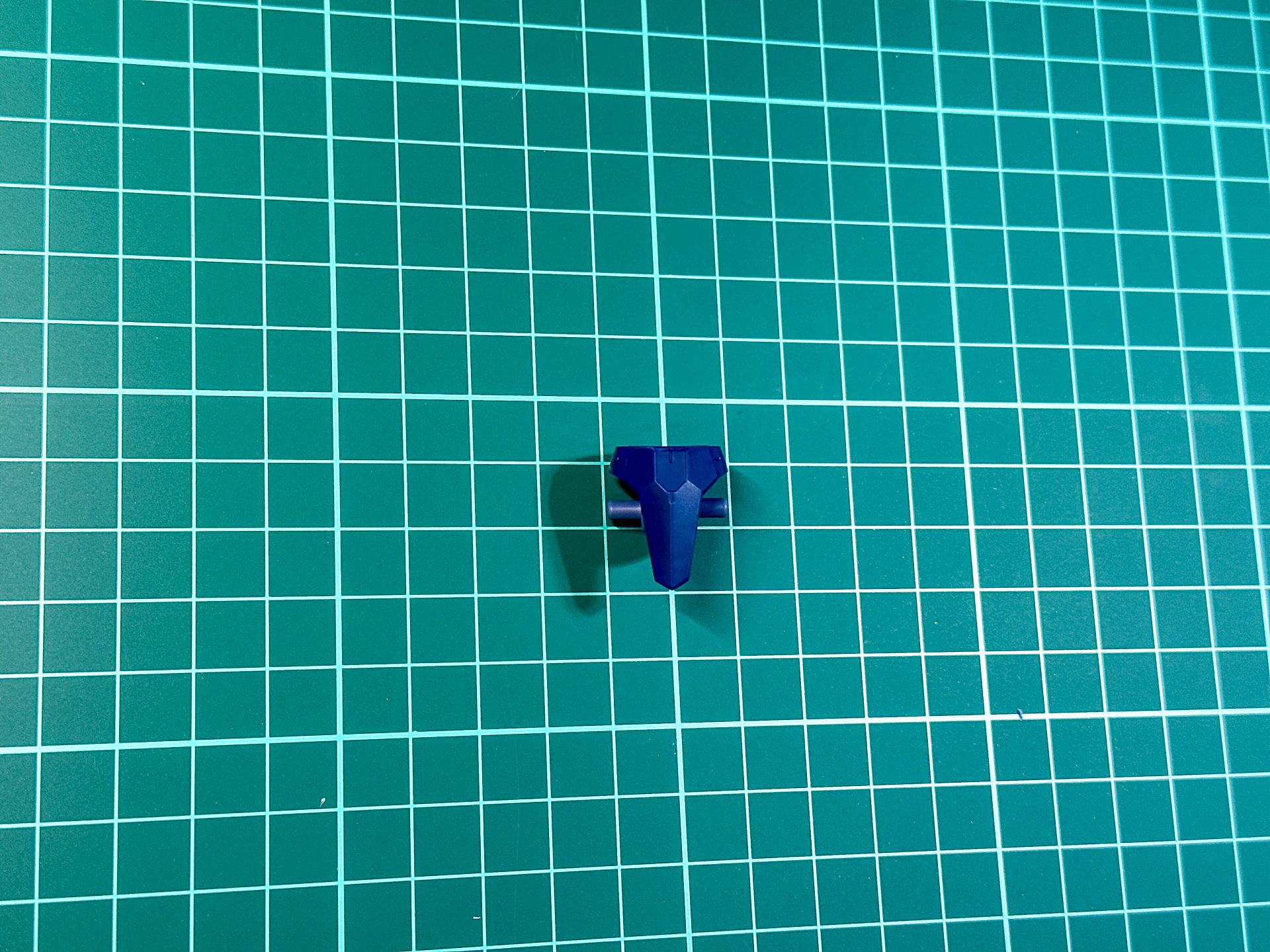 組立が完了した腰部パーツ。TYPE-Aからは成型色の変更のみとなっています。