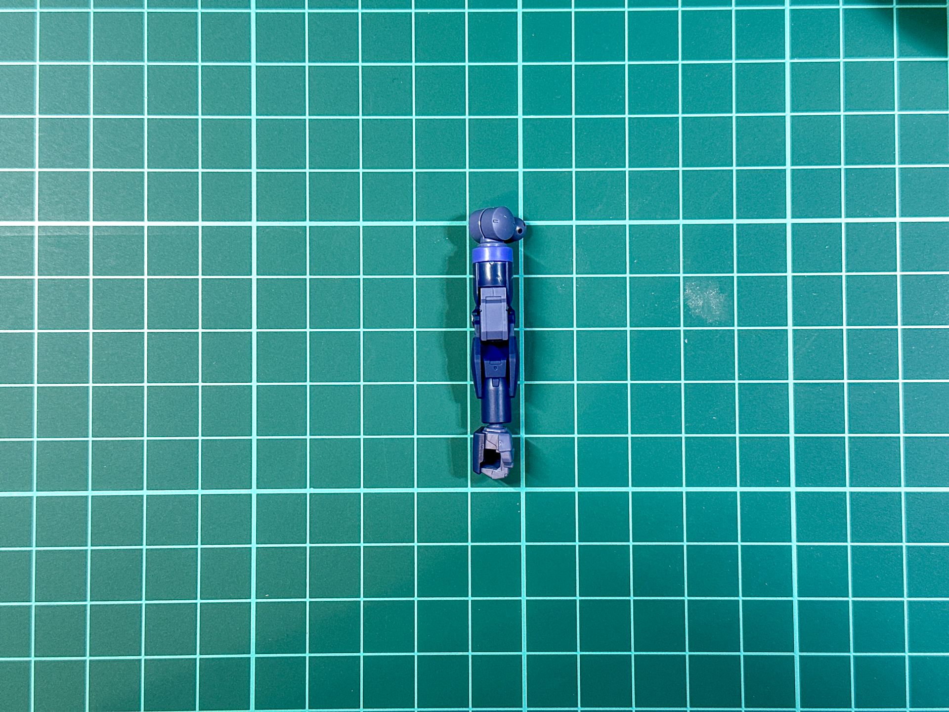 組立が完了した腕部パーツ。TYPE-Aからは成型色の変更のみとなっています。