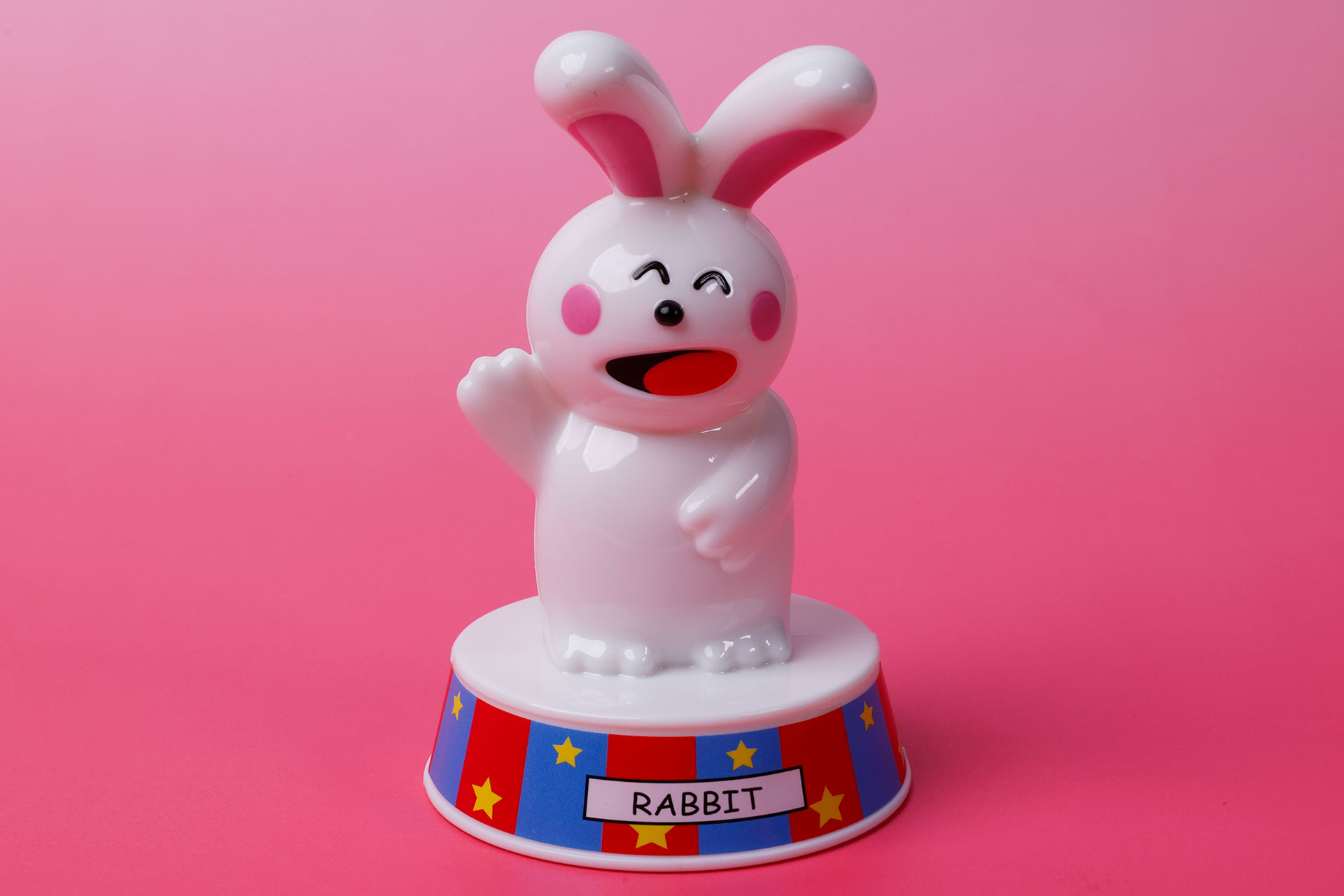 こちらが、うさぎさんを立体化したおもちゃの本体だ