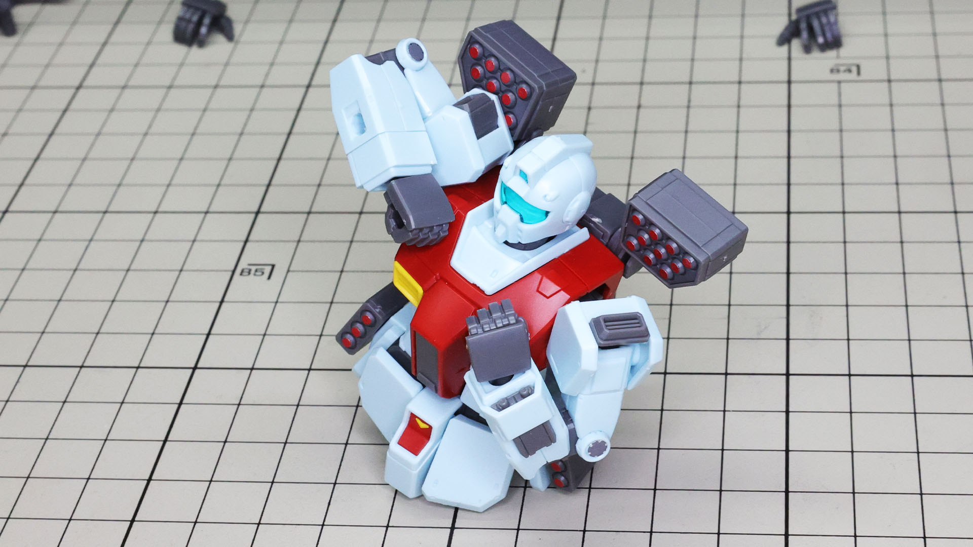 ボディの肩部の可動性能と合わせ表情もかなり豊かです