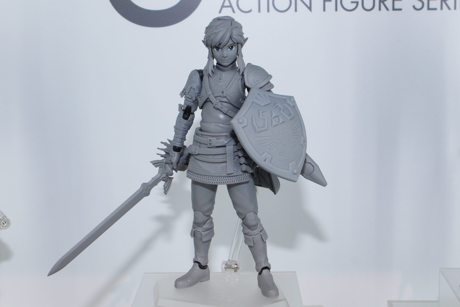 「figma リンク ティアーズ オブ ザ キングダムver.」。原型制作は越沼真司氏。特殊能力を発揮する右腕のディテールにも注目だ