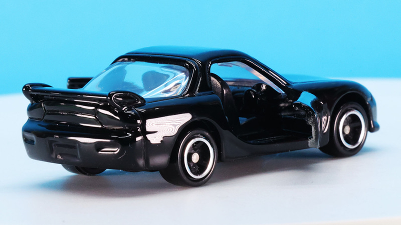 ステアリングが確認できます