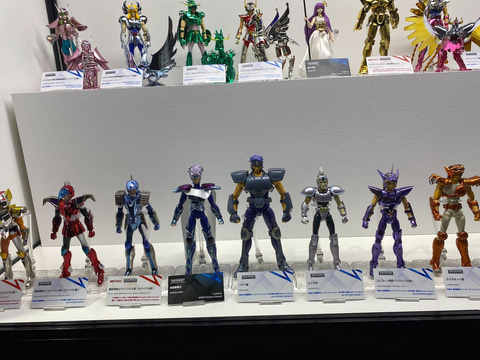 聖闘士聖衣神話」シリーズのフィギュアがずらり！ 20周年を記念した