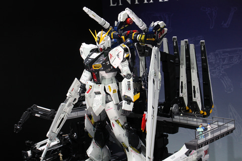 νガンダムとは異なる解釈を備えた「解体匠機 RX-178 ガンダム Mk-II