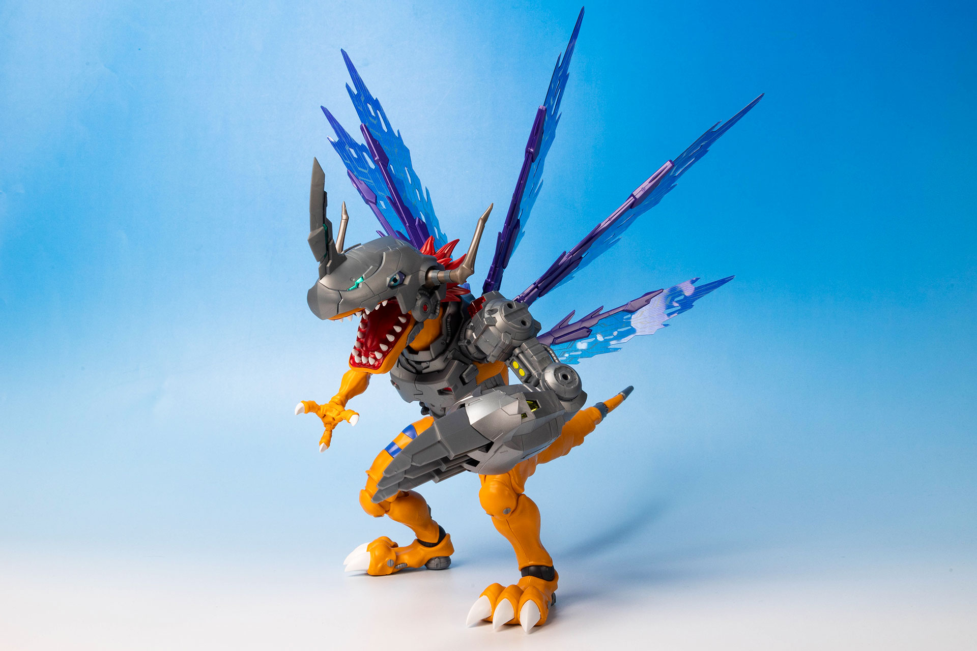 溢れんばかりの力強さを感じる、メタルグレイモン（ワクチン種）の姿