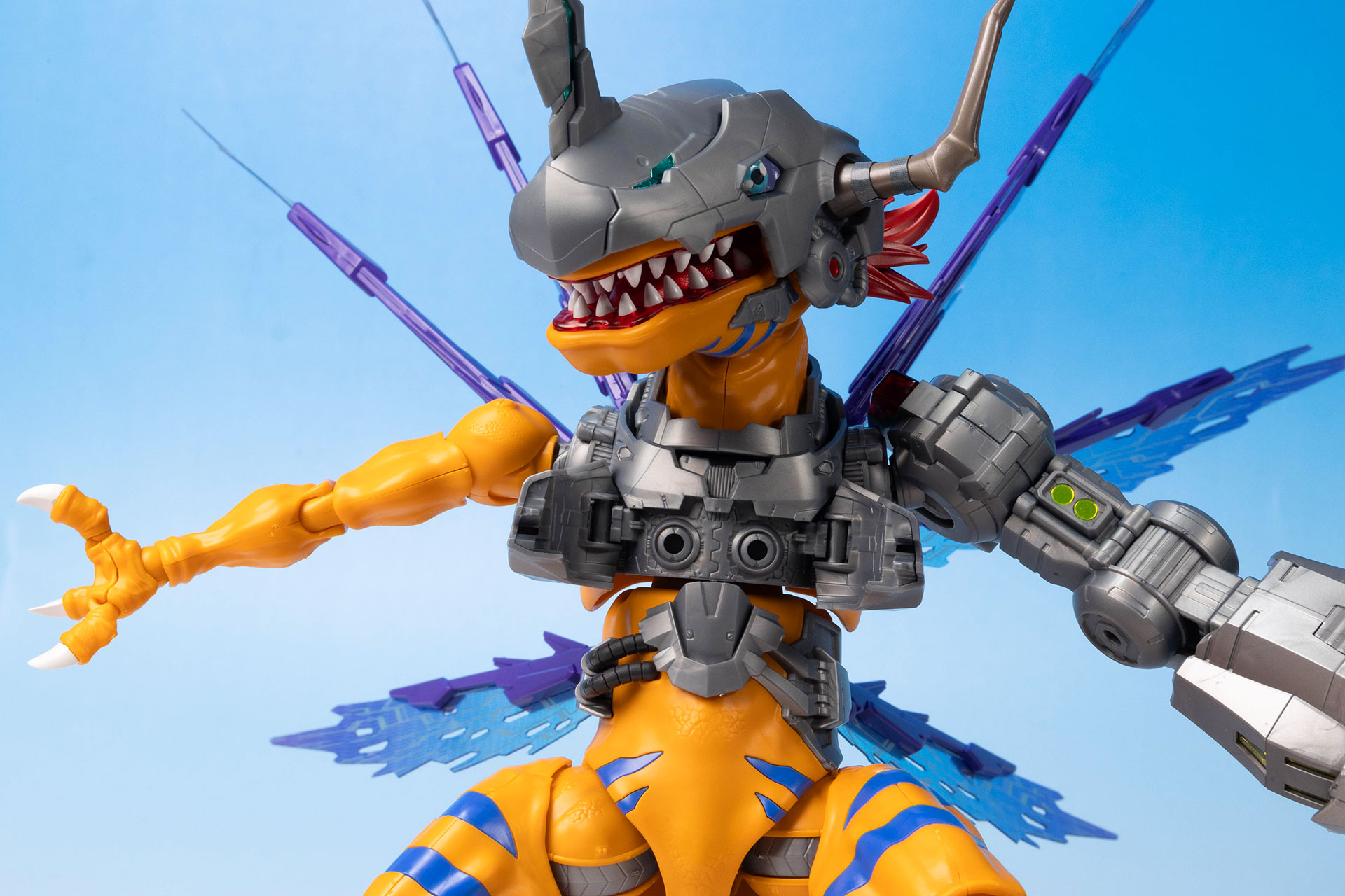 胸のハッチを開けてギガデストロイヤーを発射しよう