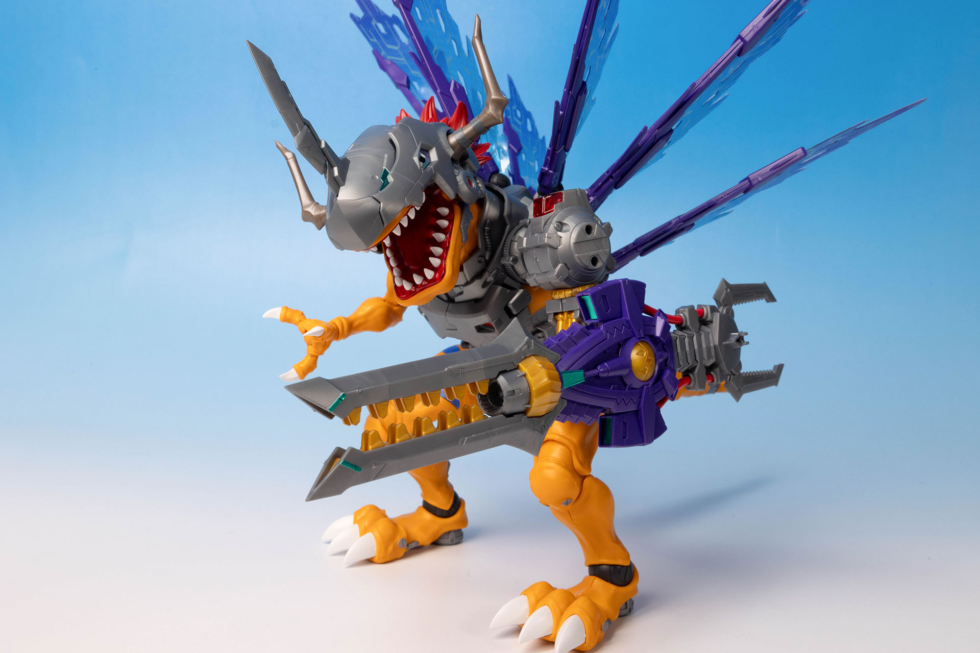 こちらは左腕にオリジナルギミックを取り付けたところだ