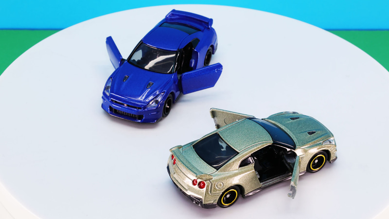 左右ドア開閉アクションが楽しい！