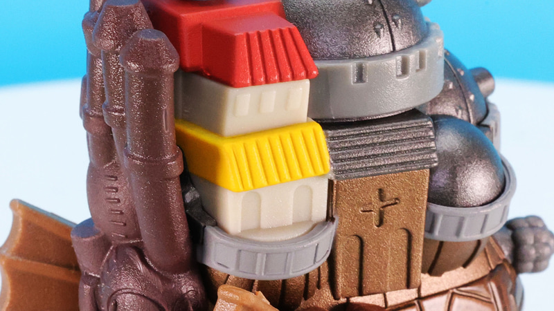 カラフルな屋根の家屋もくっついています