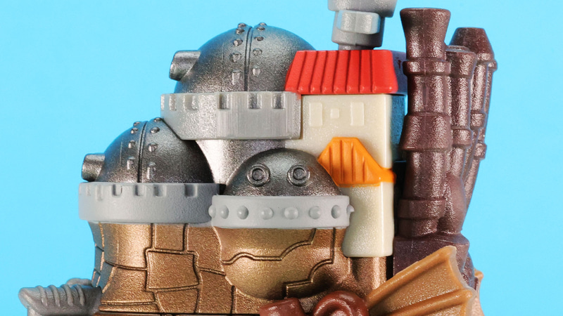 左舷の砲台は左を向いていますが、城の砲台から砲撃された様子はなさそうです