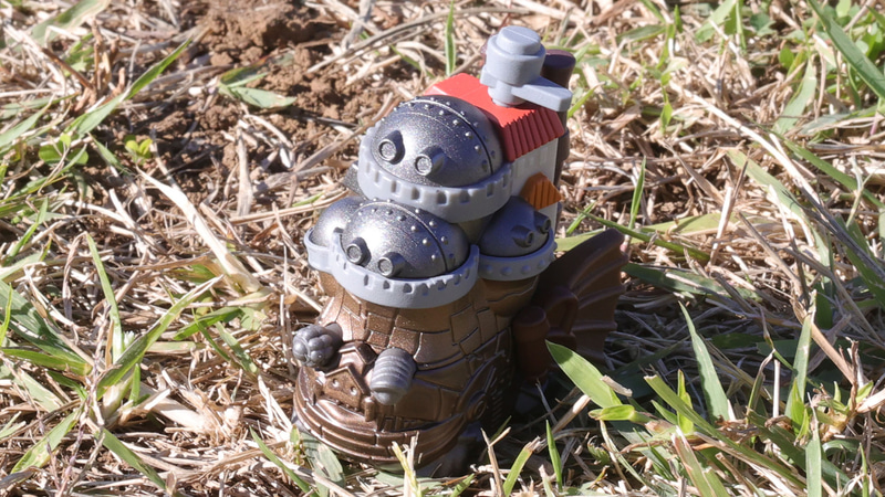 外へ連れ出してみました。自然光でさらに立体感が増しますね