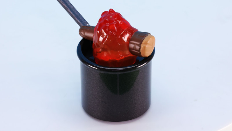 ずり落ちそうな背中