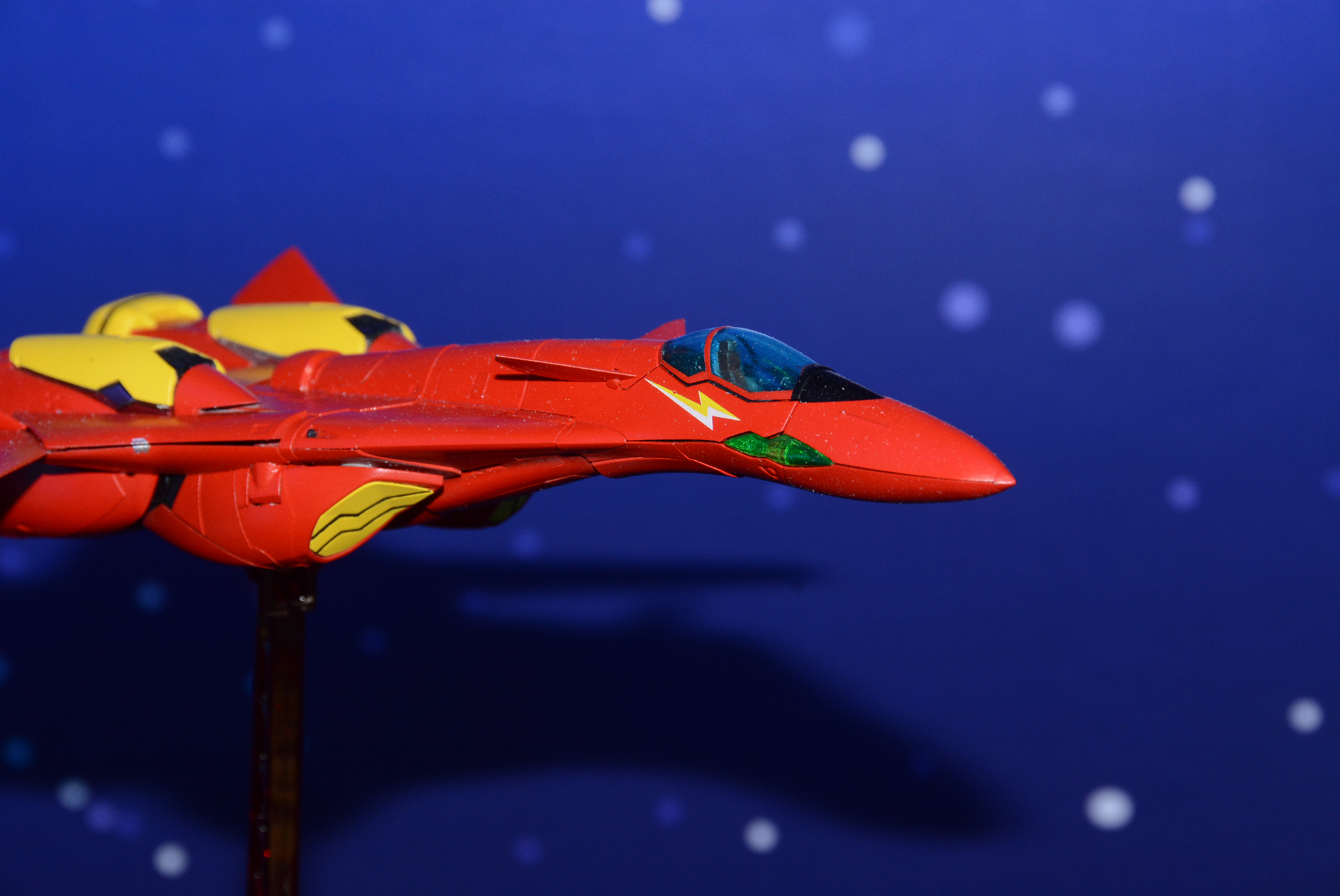 しっかりまとまったファイター形態