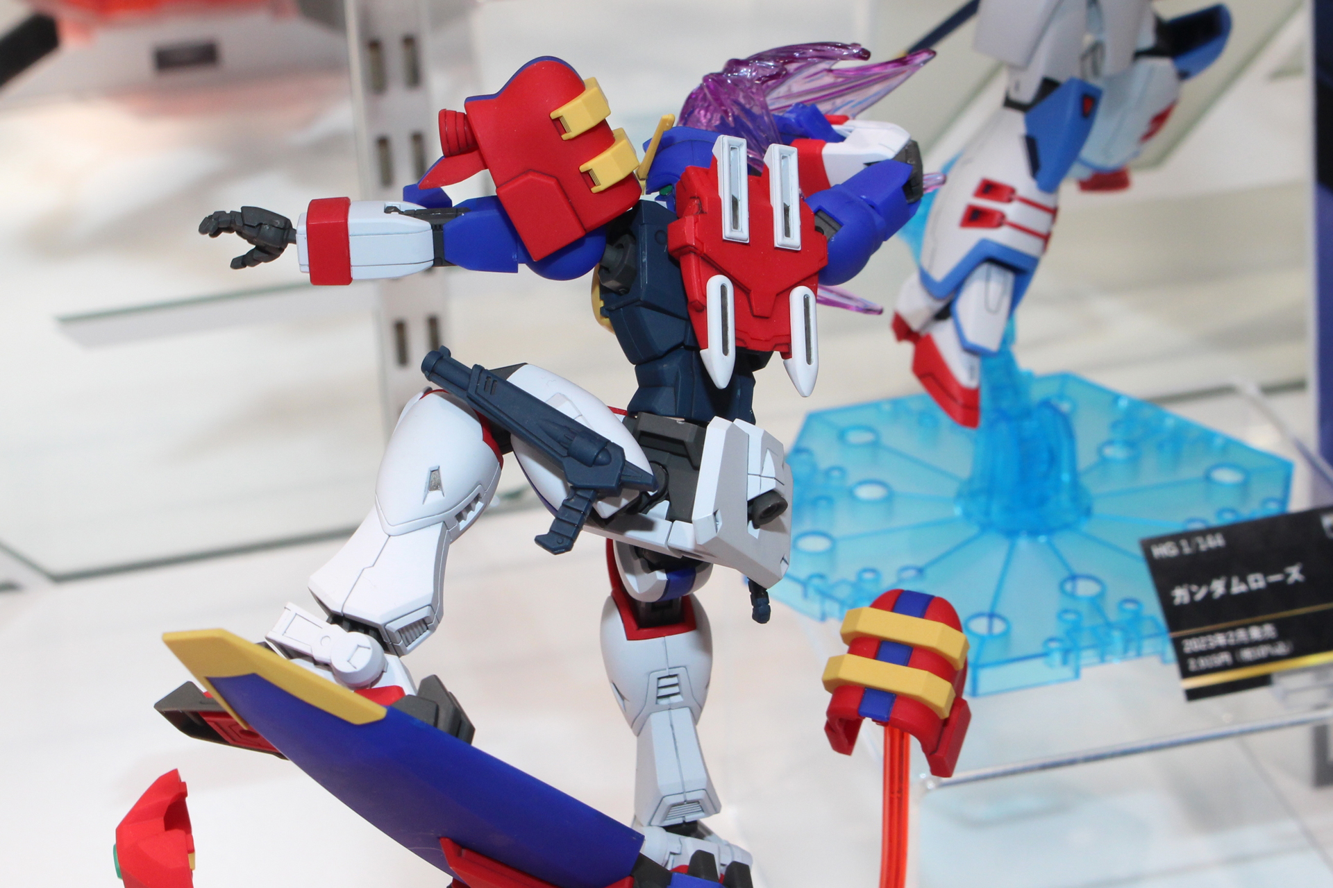 背中のコアランダーは分離変形が可能