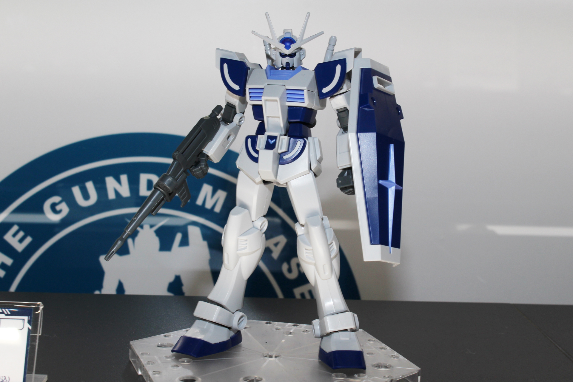 「ENTRY GRADE 1/144 ガンダムベース限定 ラーガンダム 試作壱型」。11月11日発売。価格は1,430円。ガンダムベース販売商品