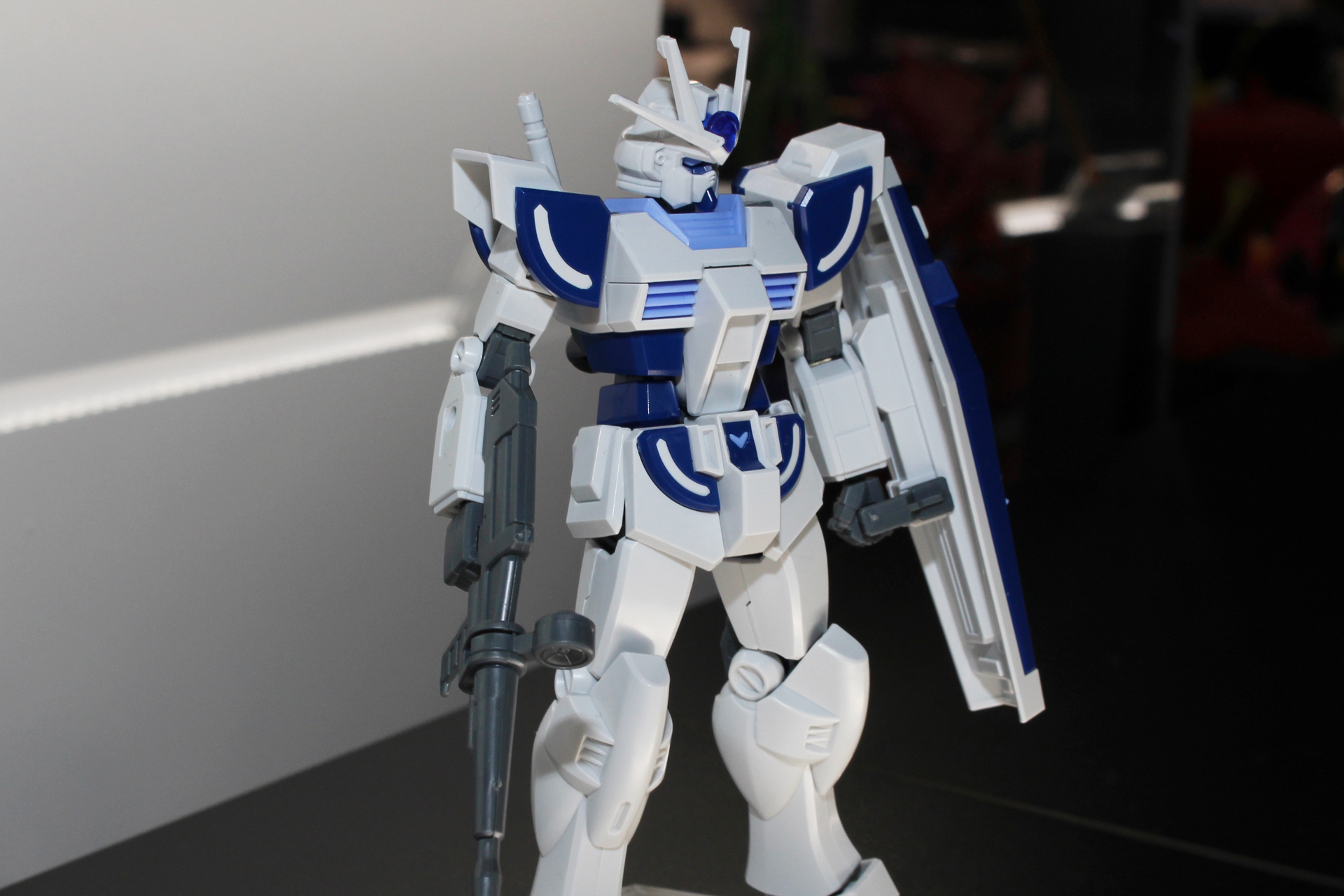 爽やかなカラーリングが印象的なラーガンダム試作壱型