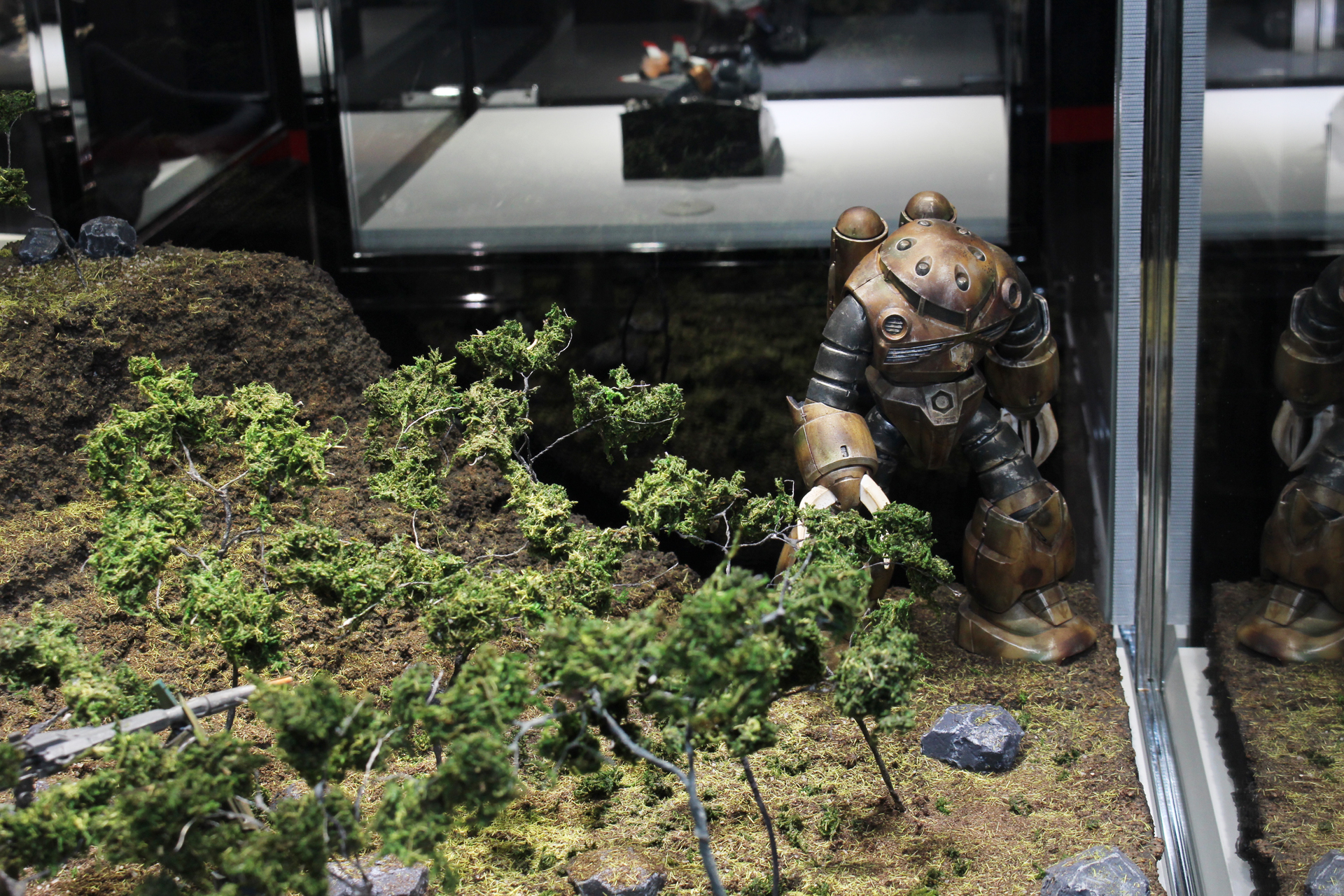 タイトル：ジャブローの狩人／制作者：キノピー／使用キット：MG 1/100 ジム・スナイパーII他