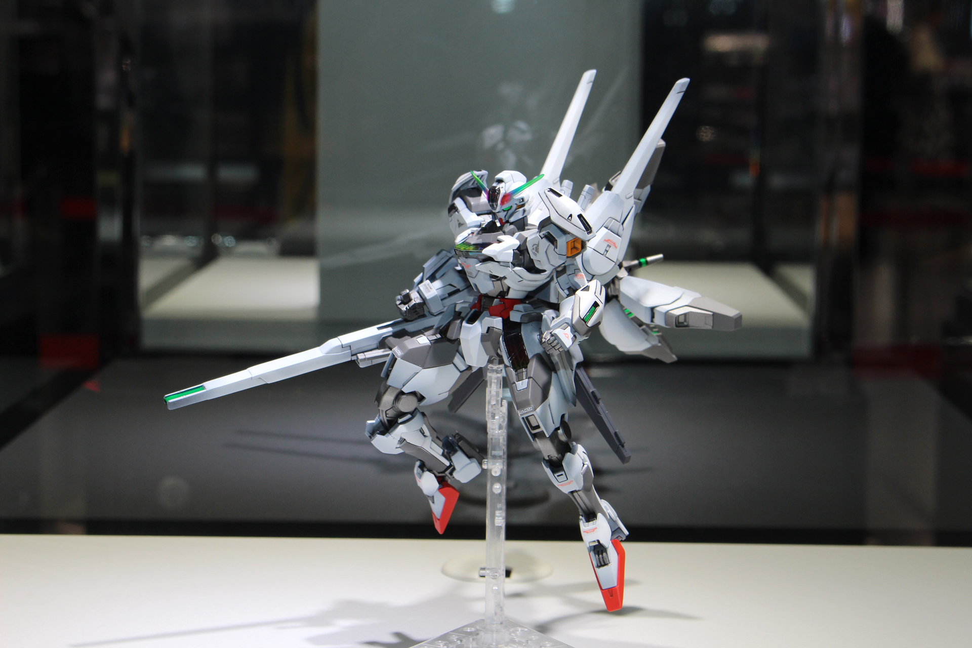 タイトル：ガンダムキャリバーン パーメットスコア／制作者：craft models／使用キット：HG 1/144 ガンダムキャリバーン