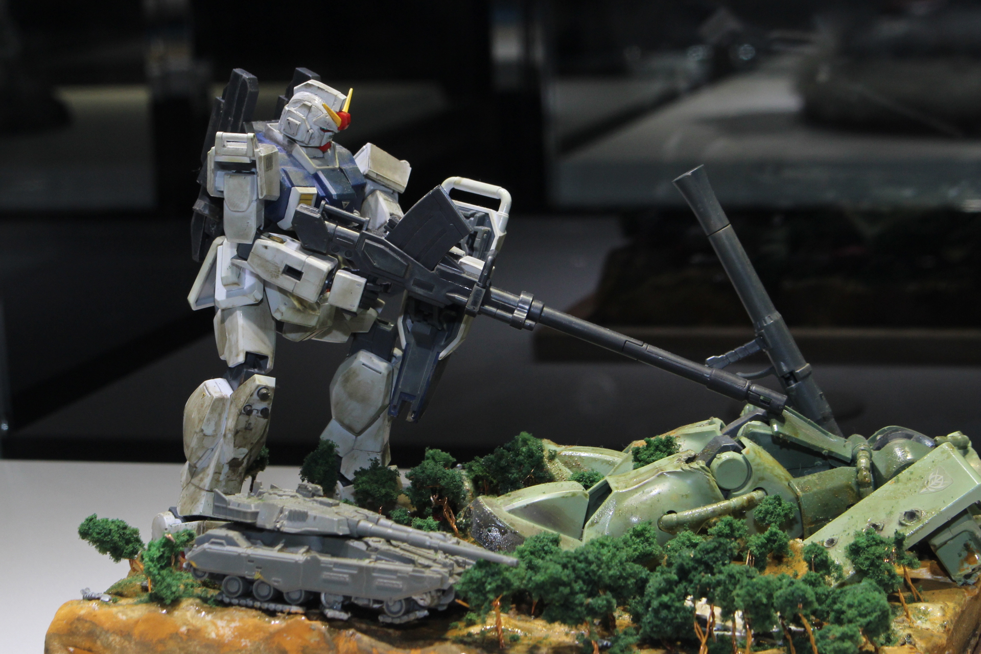 タイトル：0079 ～極東ニテ～／制作者：Youtaro／使用キット：HG 1/144 陸戦型ガンダム他