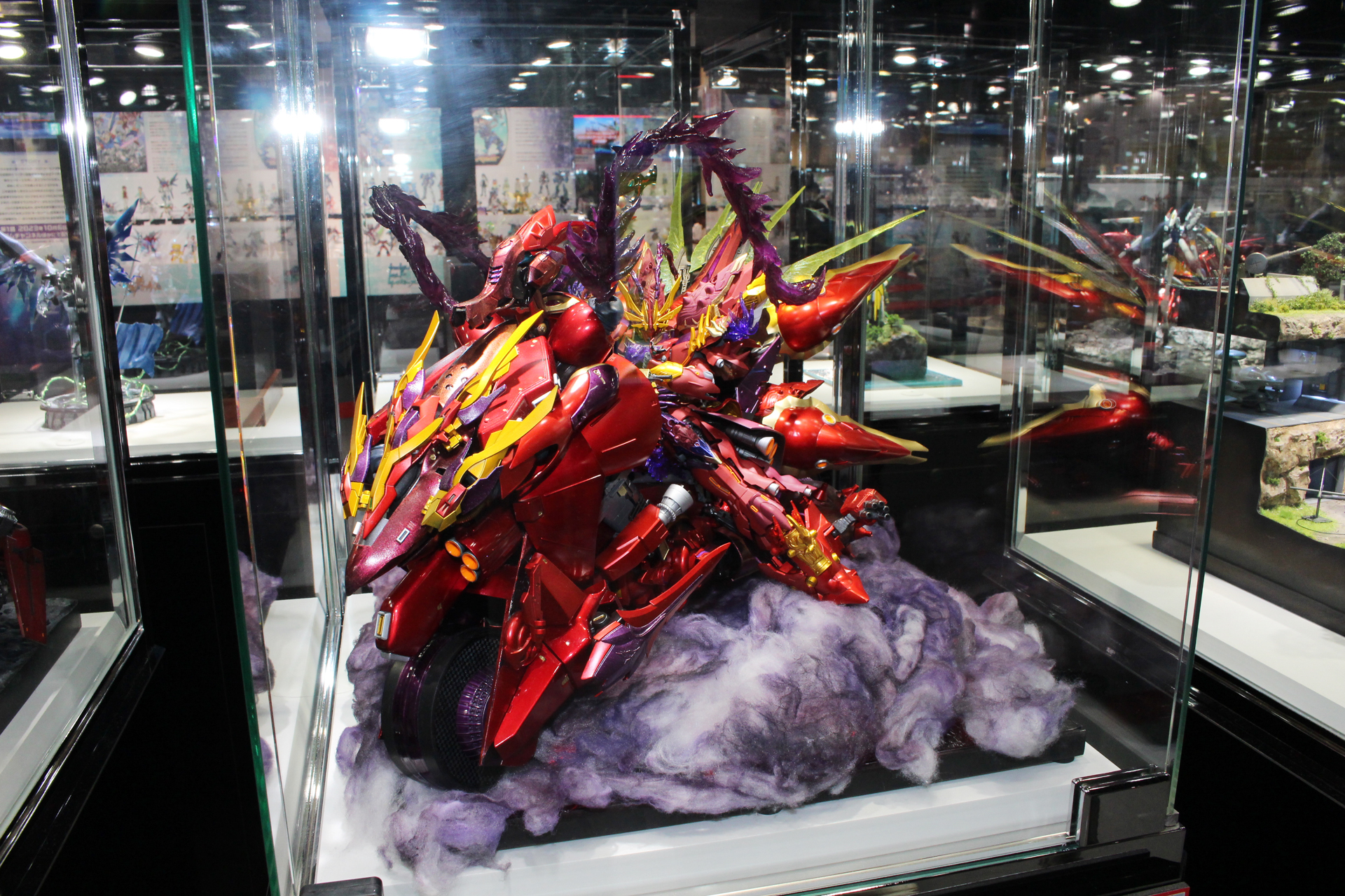 タイトル：天下最強／制作者：ダイスケ／使用キット：MG 1/100 シナンジュ他