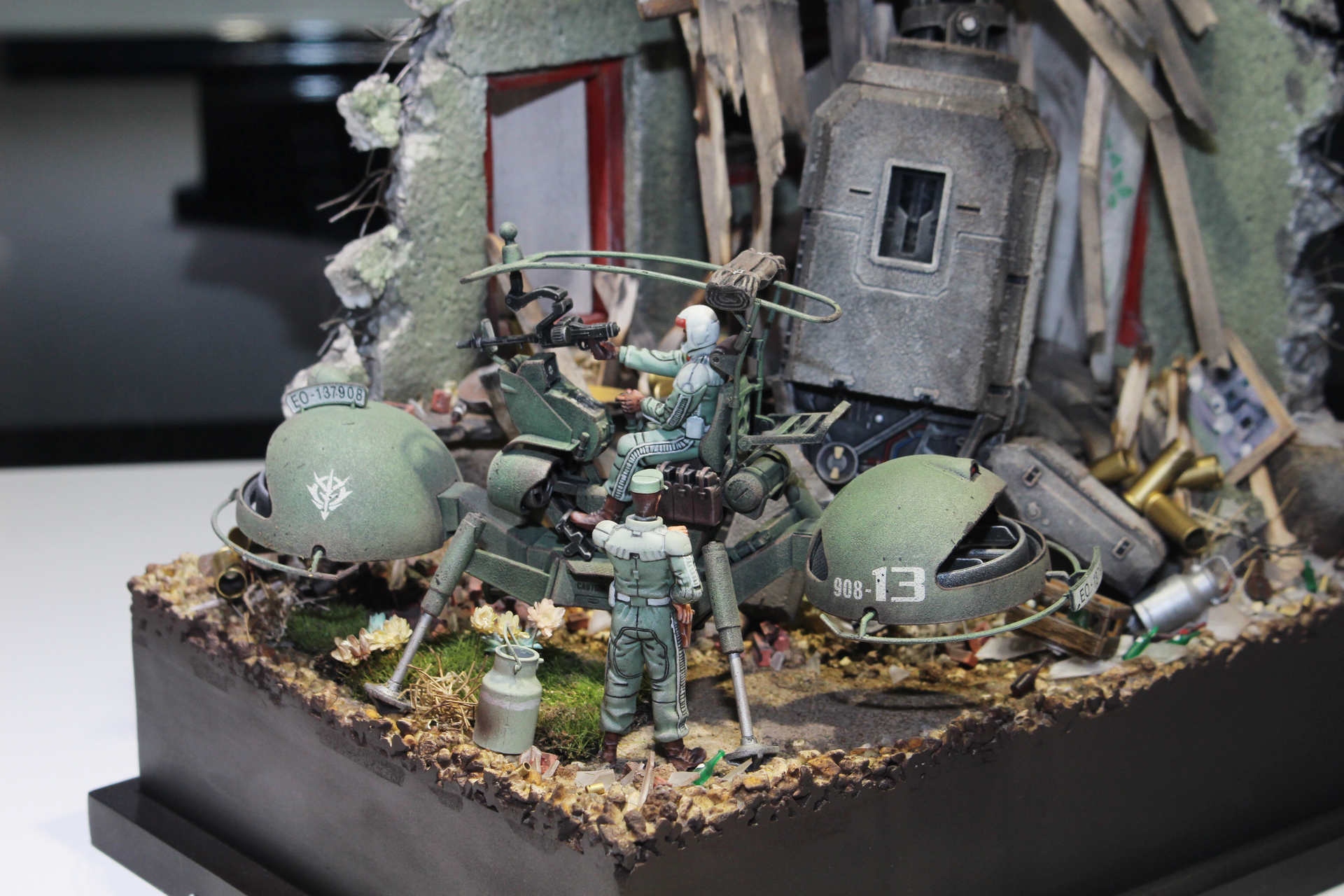 タイトル：休息／制作者：MATEVER 1.5／使用キット：U.C.HARD GRAPH 1/35 ジオン公国軍起動偵察セット他