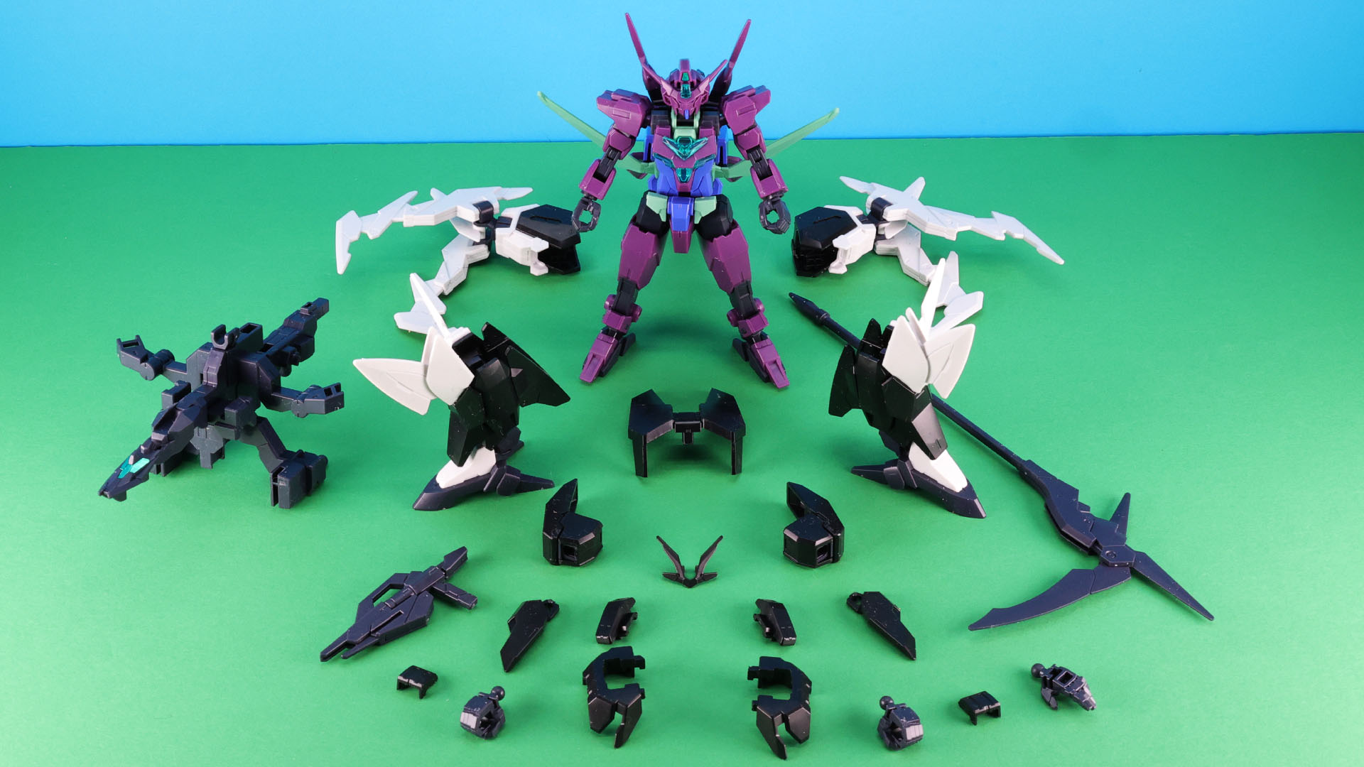 コアガンダムII＋が全身にわたってアーマーパーツをまとう！