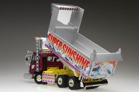 アオシマ、「ザ☆デコトラ」シリーズリニューアル！ 「1/32