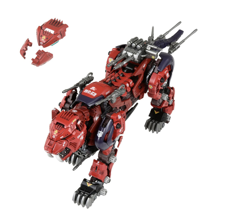 モーター駆動によりリアルに歩行