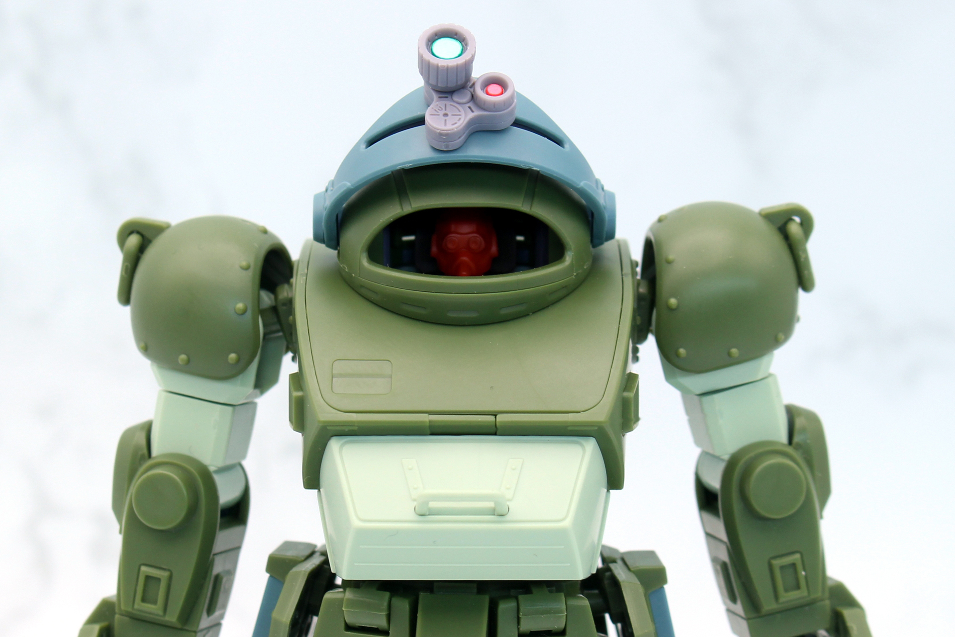 バイザーオープン。こちらも「HG スコープドッグ」にはなかったギミック