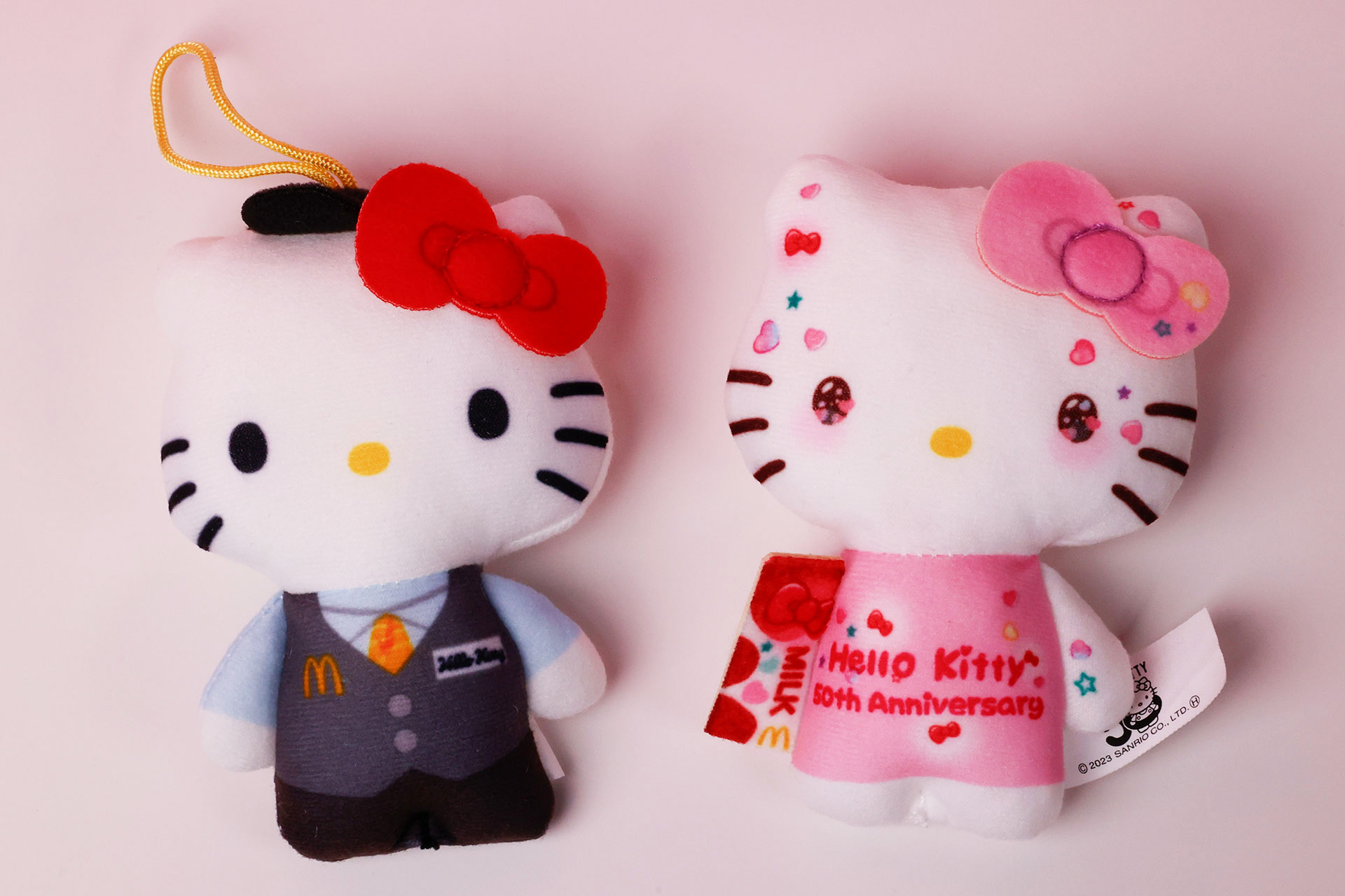 こちらは第1弾に登場するハローキティ。まさに限定バージョンといったスタイルだ