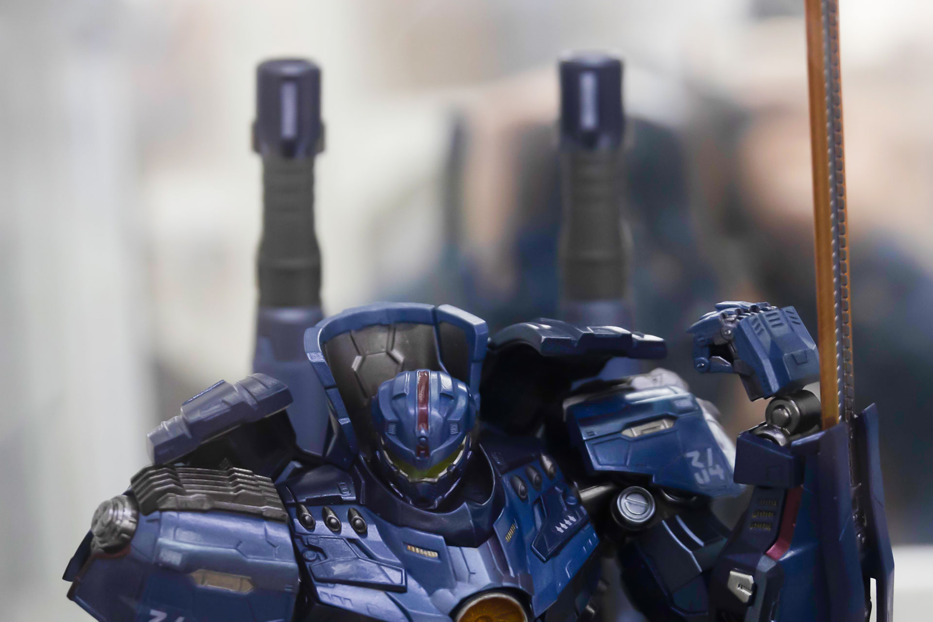 角度によって見えてくる姿も異なるので、いつまでも眺めていたくなる