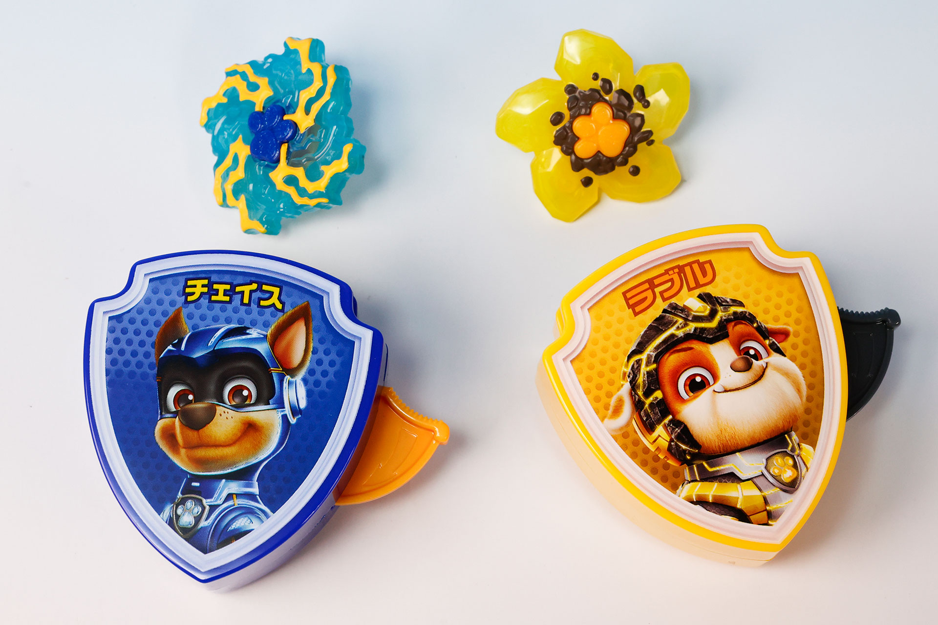 スピナーに付属しているコマは、それぞれ入れ替えても遊ぶこともできる