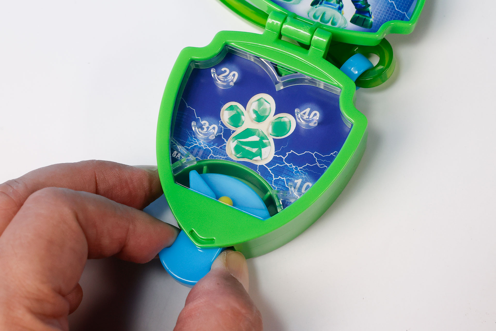 角度を決めてレバーを引こう